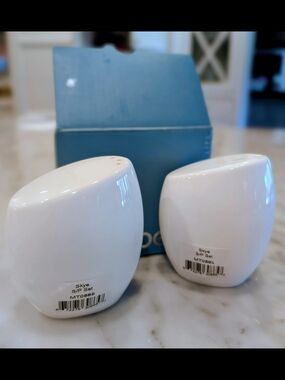 Nambe Skye White Salt & Pepper Shaker Set